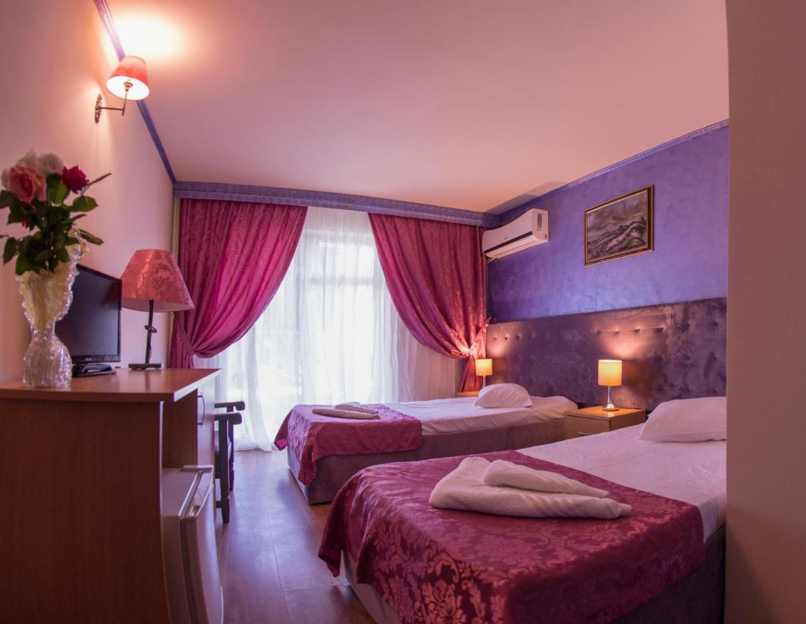 Voila Mamaia Hotel Eksteriør billede