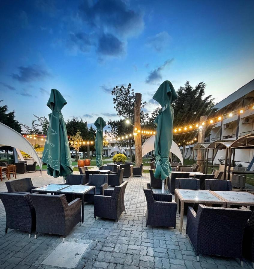 Voila Mamaia Hotel Eksteriør billede
