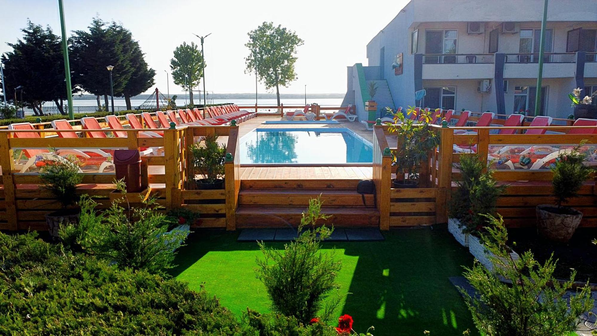 Voila Mamaia Hotel Eksteriør billede