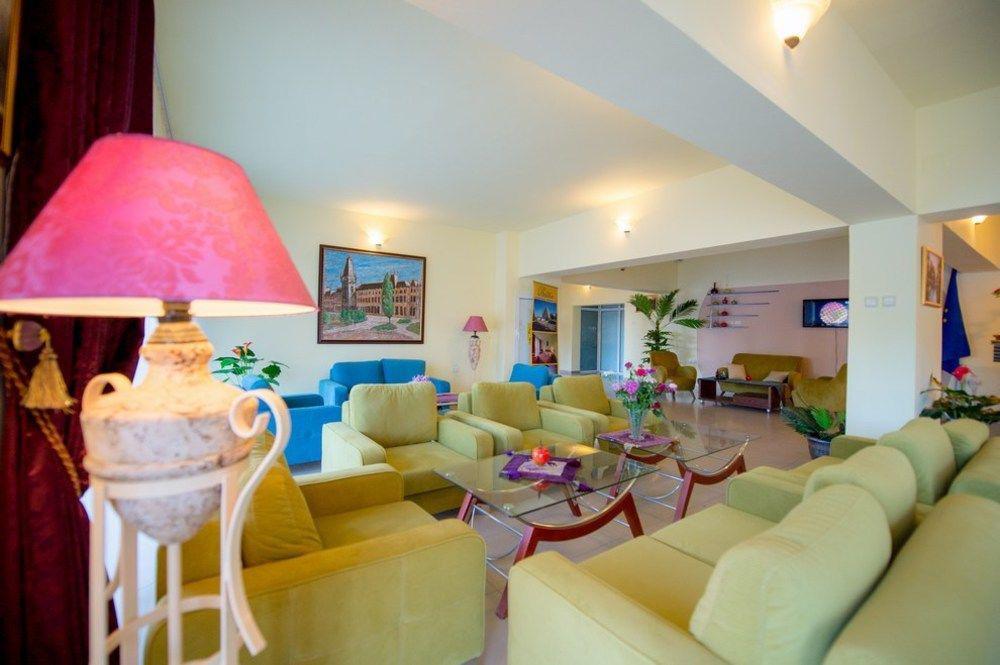 Voila Mamaia Hotel Eksteriør billede