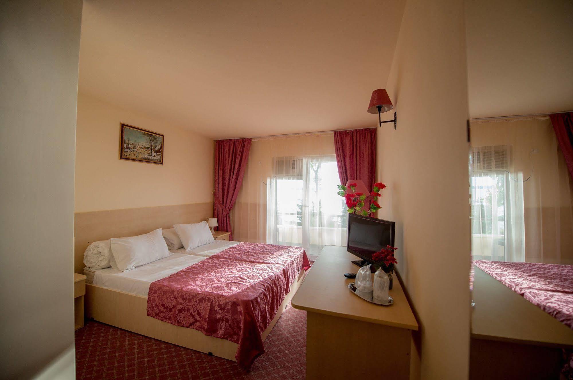 Voila Mamaia Hotel Eksteriør billede